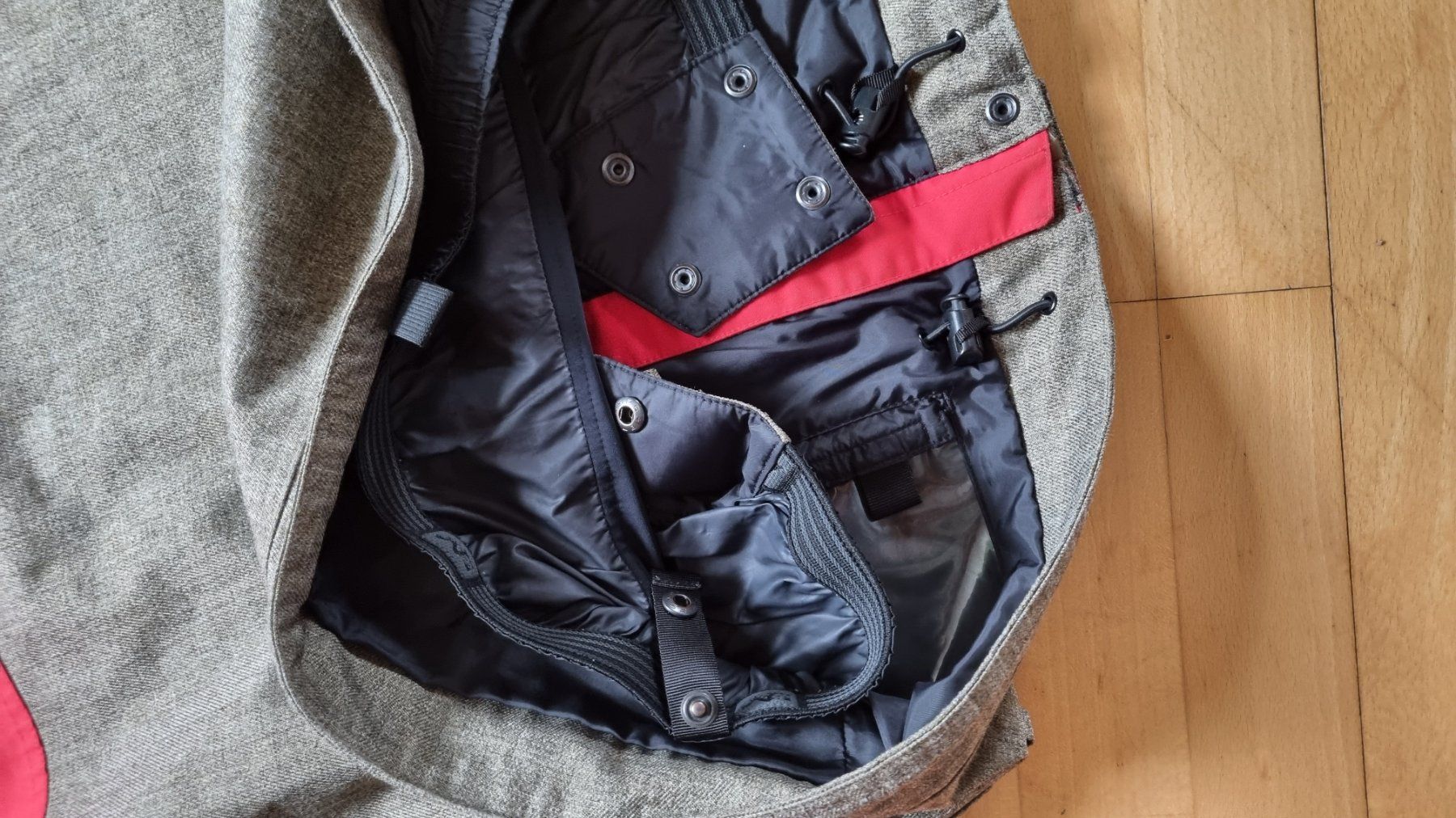 Giacche: Snowboardjacke Analog Herren Grösse S gebraucht – Usato da Wohlen AG venduto da stephanieAG 9