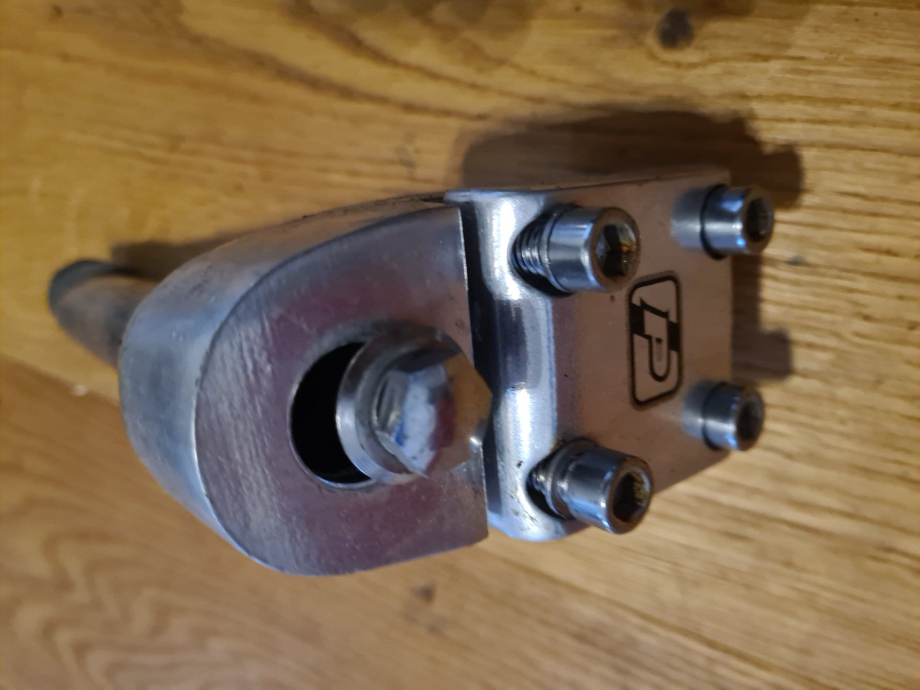Piaggio Ciclomotori: Lenker Vorbau 22 mm, Original Piaggio – Usato da frümsen venduto da Sailem 1