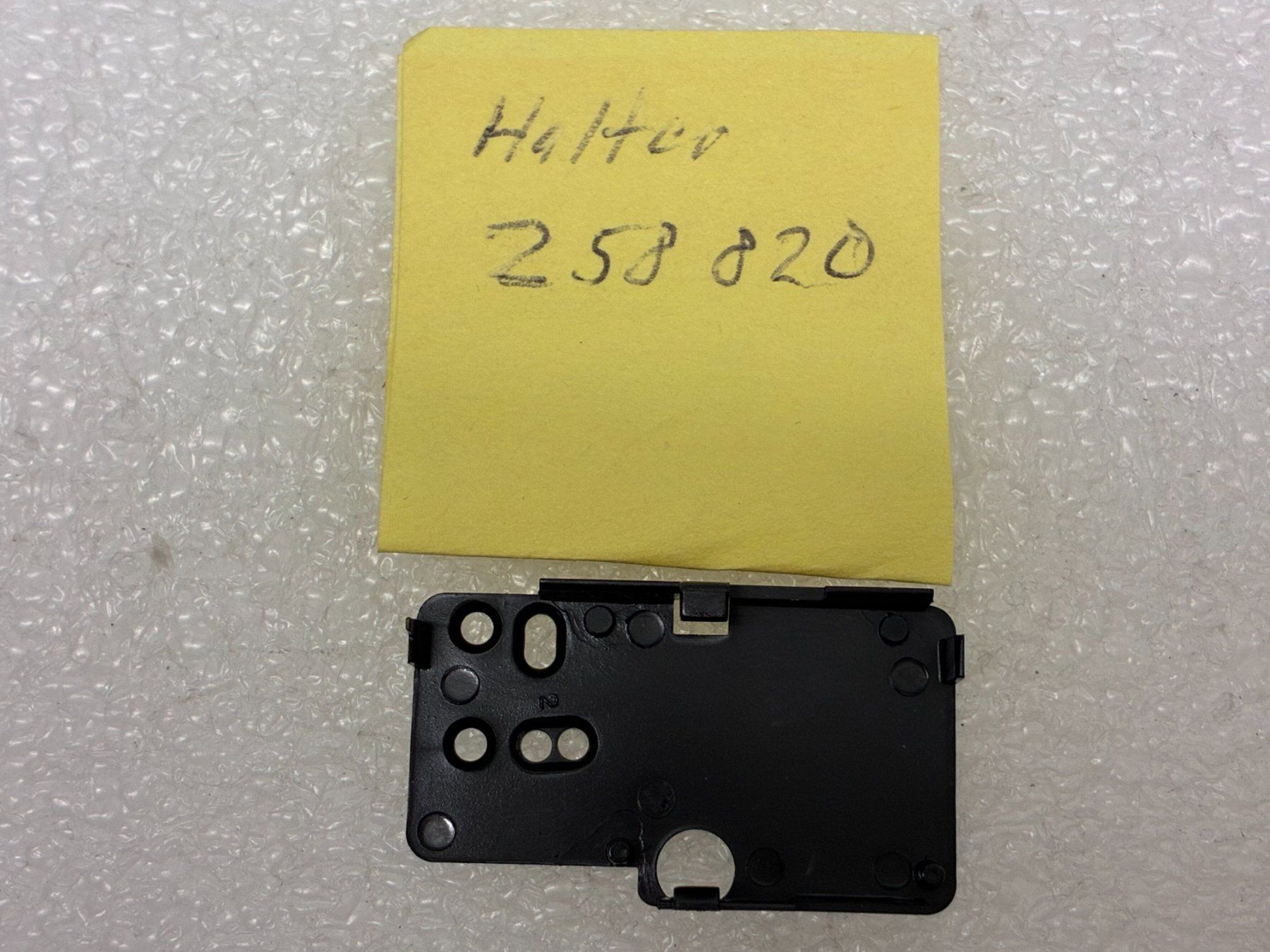 Märklin Modellini di ferrovie: märklin 258820 Ersatzteile: 1 Halteplatte Decoder - NEU – Nuovo (secondo la descrizione) da Thun venduto da retoolinoo