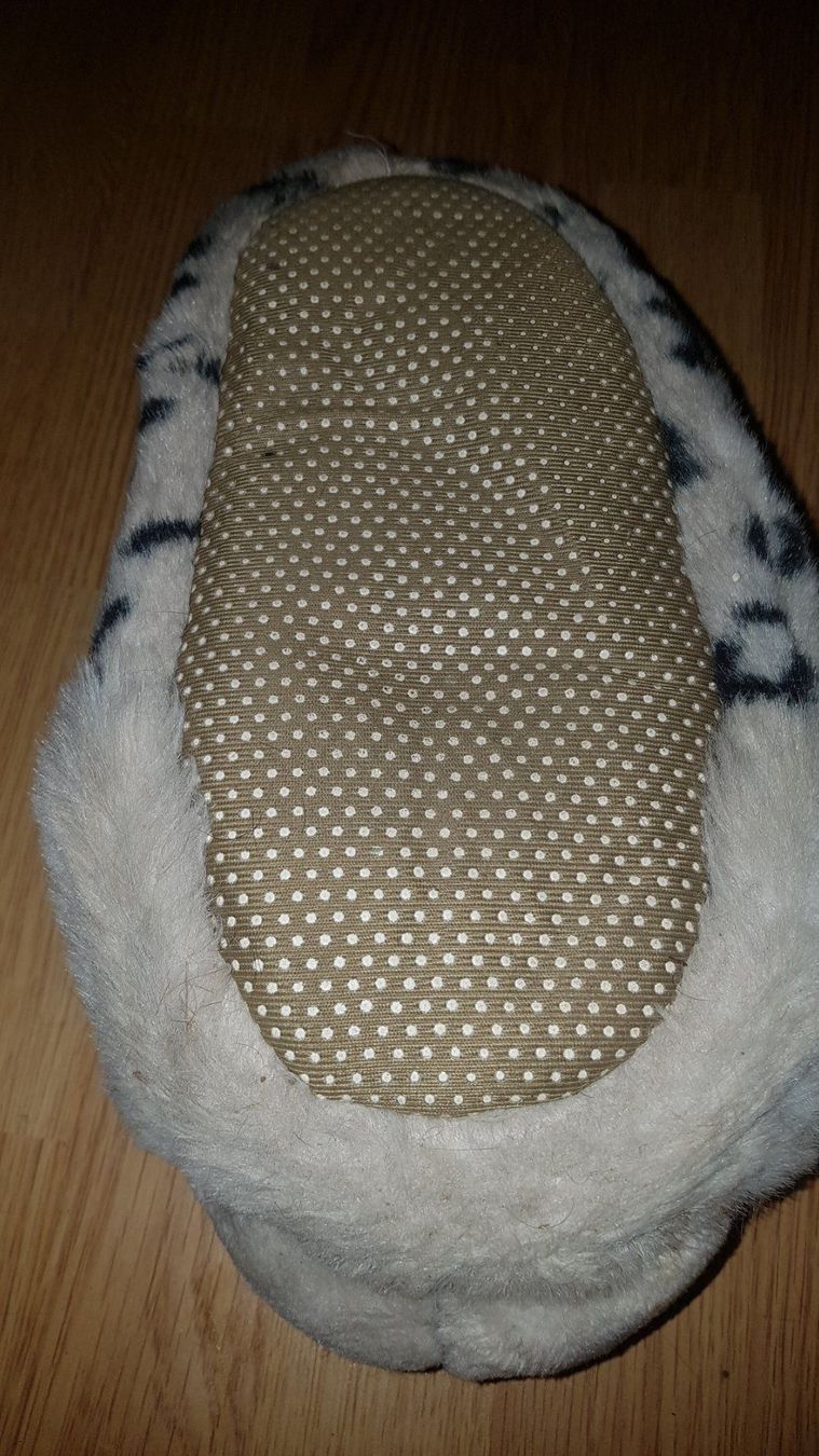 Scarpe da donna: Plüschfinken Gepard ca 38  K9 – Usato da Schwarzenburg venduto da flamingo1970 1
