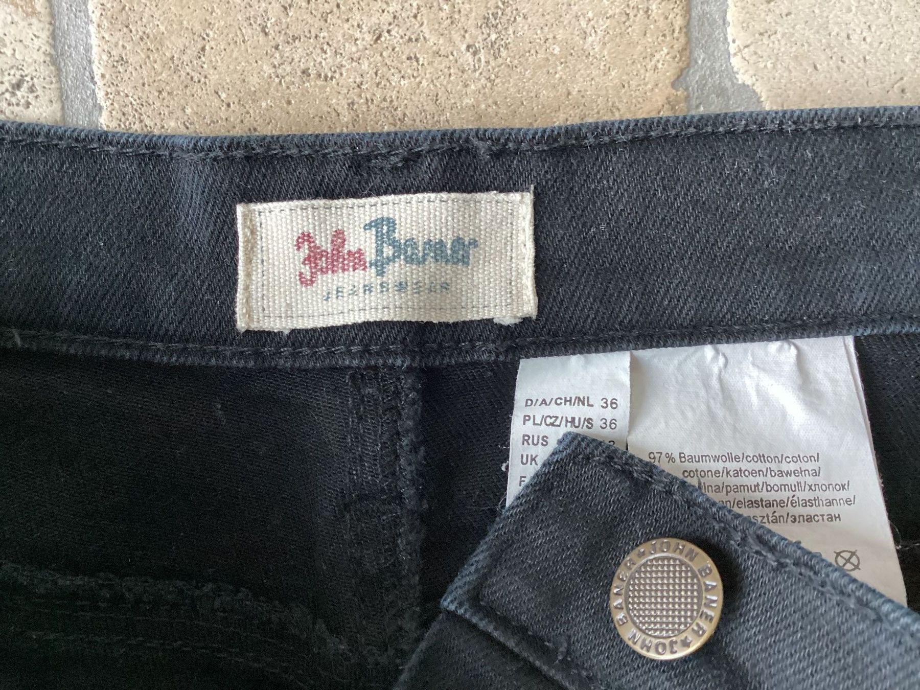 John Baner Jeans: Jeanshose schwarz, Gr. 36, John Baner – Usato da Mörschwil venduto da Monzar 2
