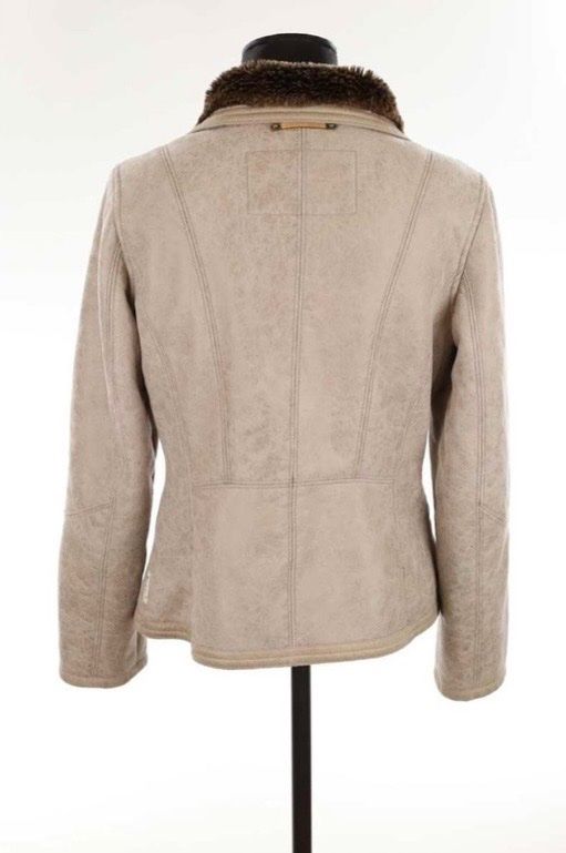 Armani Giacche: Armani Jeans jacket - size S/small M – Usato da Cully venduto da Maar_K 3