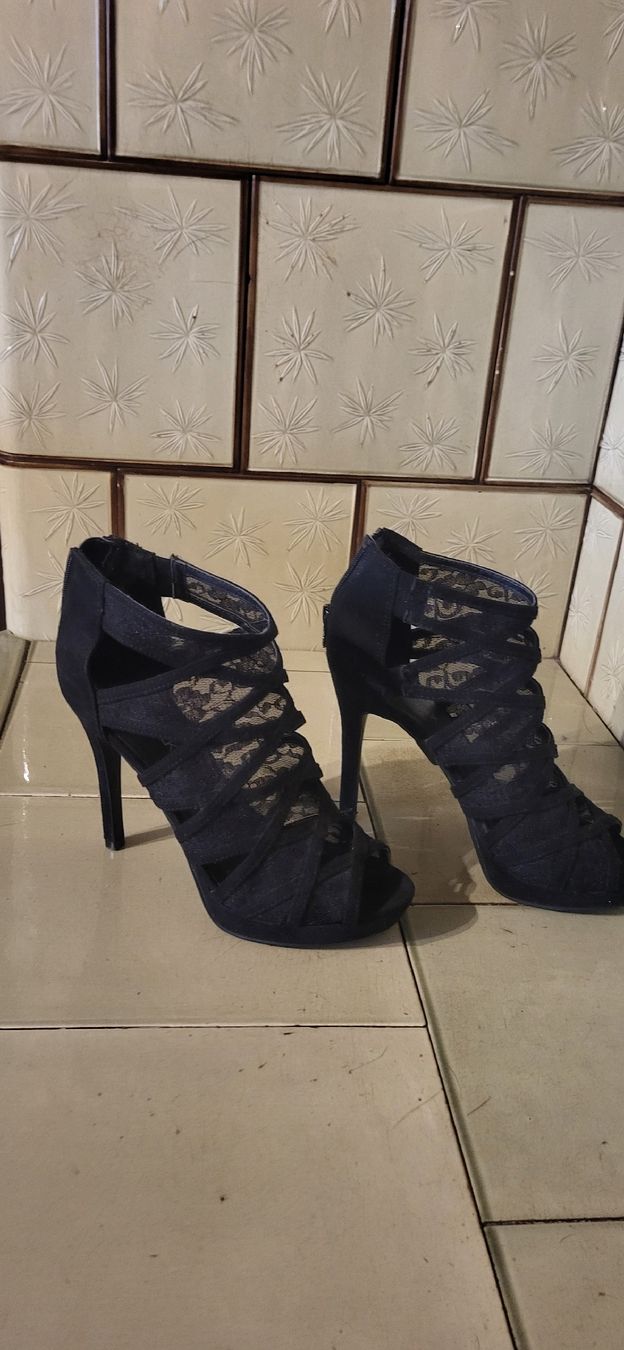 Damenschuhe: High Heels schwarz – Gebraucht aus Dürrenäsch von Noana1108 2