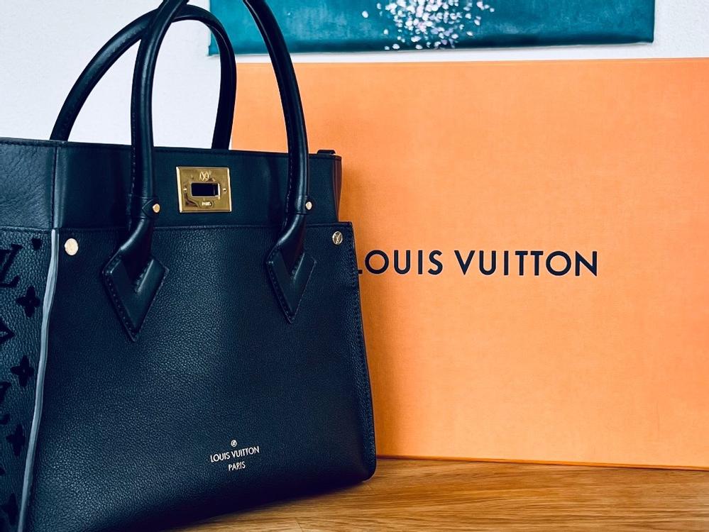 LOUIS VUITTON Twist Handtaschen Damen Blau