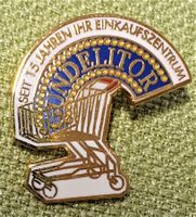 O825 - Pin Basel Einkaufszentrum Gundelitor