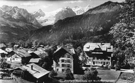 Hohfluh Hasliberg BE with Wetterhorn group