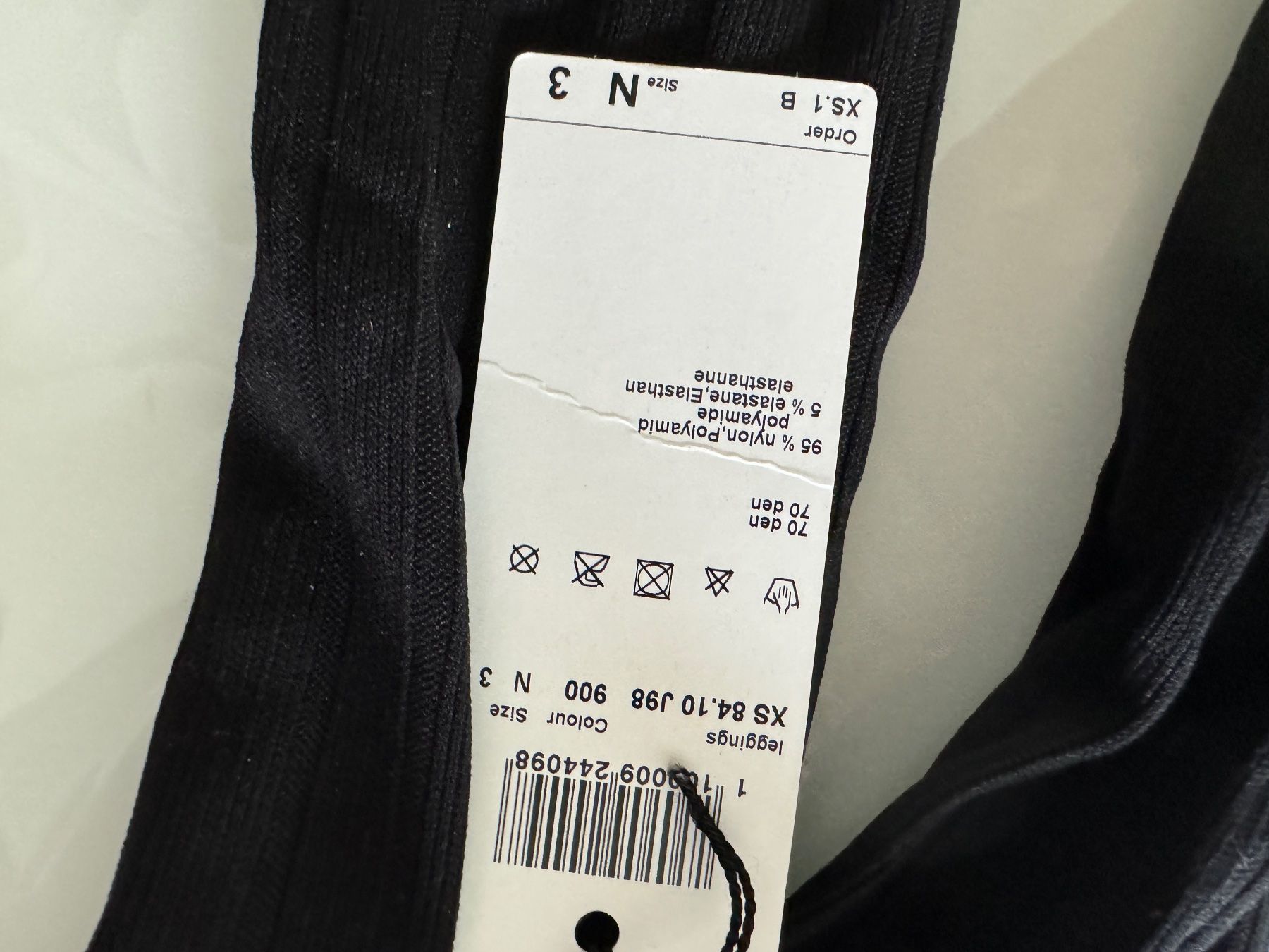 Marc Cain Leggings: Marccain Leggings aus softem ,elastischem Nylon-Jersey. N3 – Neu und originalverpackt aus Volketswil von praxis12 3