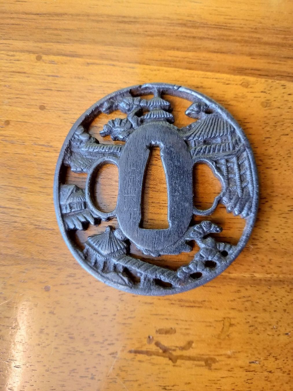 Arte internazionale: beau tsuba en fer 19 è. s. signé ? – Usato da Lausanne venduto da leneko