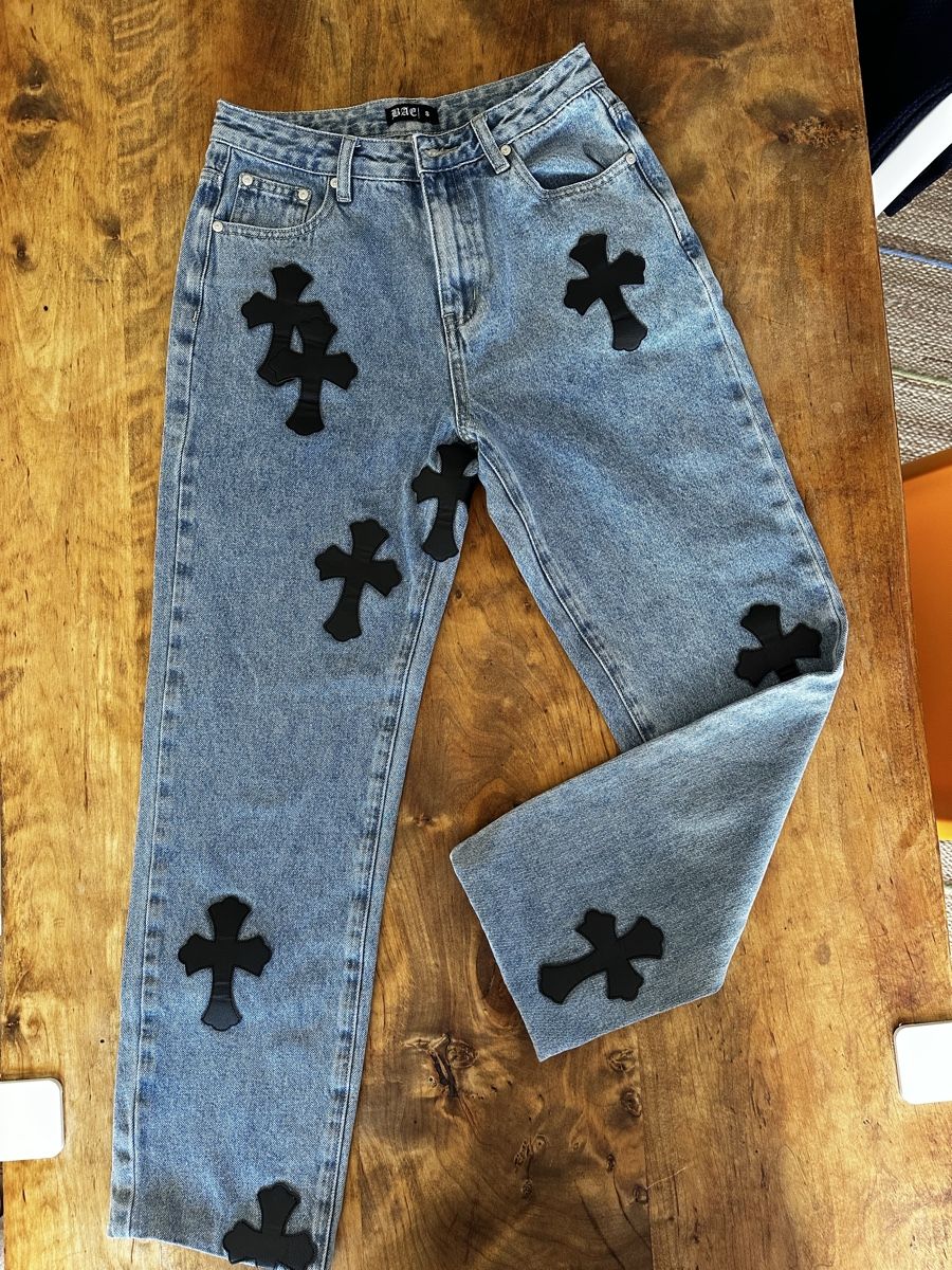 Jeans: Jean BAE croiss. appliqué Taille S  – Usato da Châtelaine venduto da Alexandra.jankowski 1
