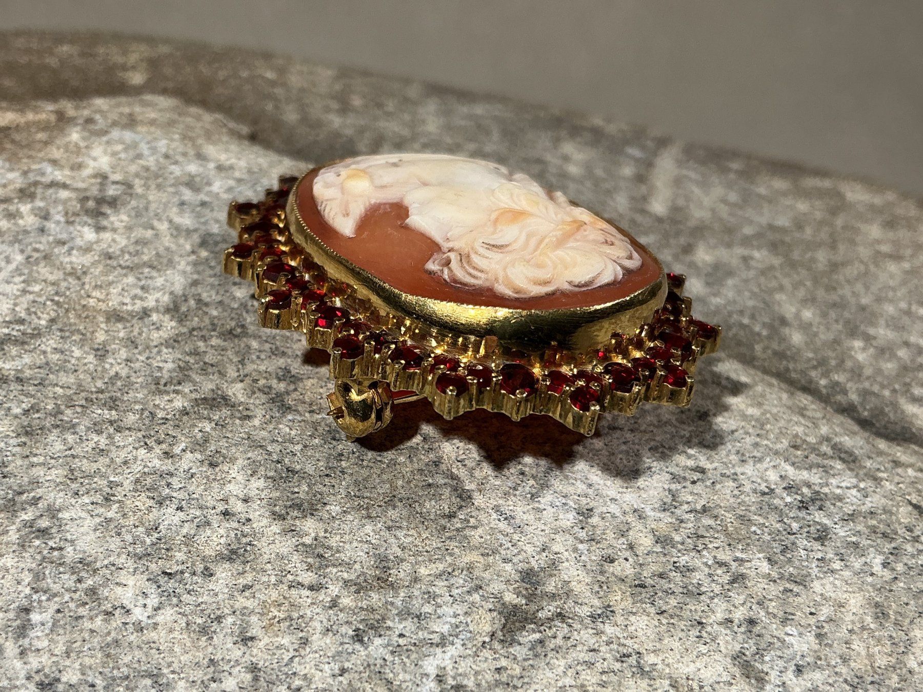 Spille & Fermagli: BÖHMISCHER GRANATSCHMUCK Brosche Cameé – Nuovo (secondo la descrizione) da Richterswil venduto da Restwert_Richterswil 5