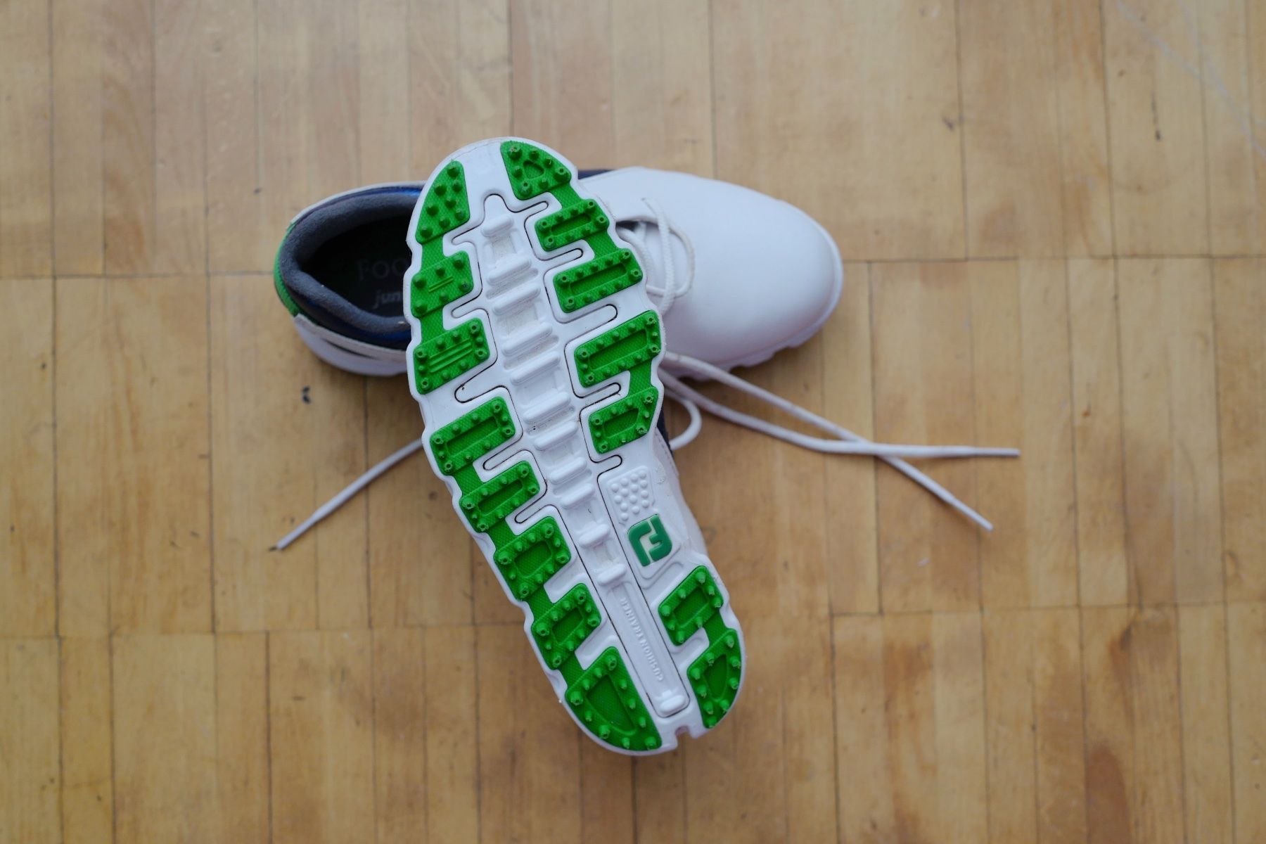 Chaussures garçon: Golfschuhe Kinder – D'occasion à Biel/Bienne par mcmilan1 2