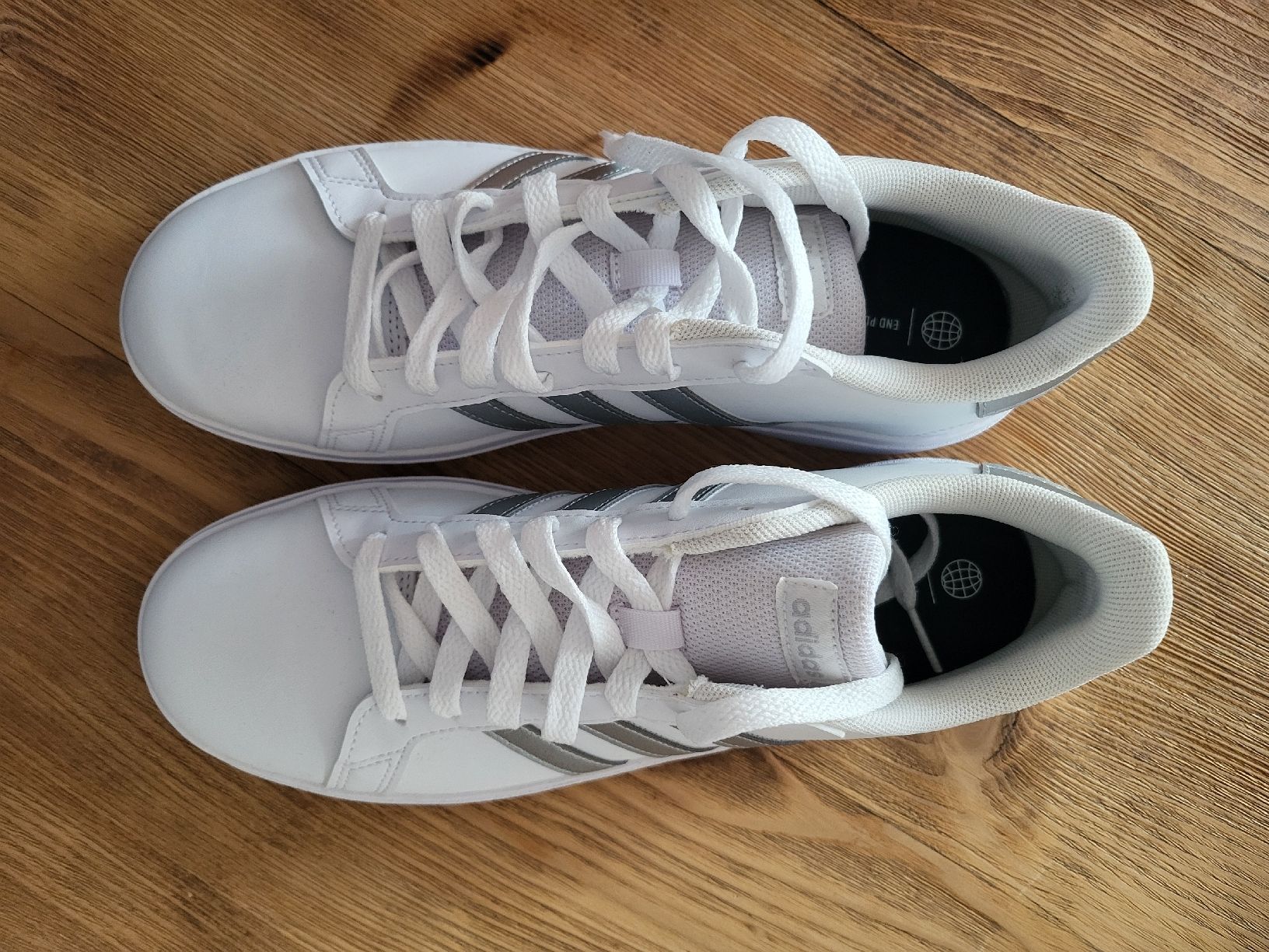 Adidas Scarpe da uomo: Adidas Sneakers Gr. 40 – Nuovo (secondo la descrizione) da Embrach venduto da Tanameras 1