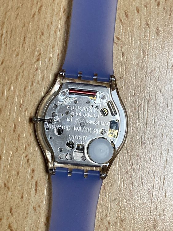 Swatch Orologi: Swatch - Montre neuve. – Nuovo (secondo la descrizione) da Bassecourt venduto da CALUMET-X 2