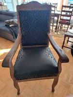 Fauteuil vintage robuste.