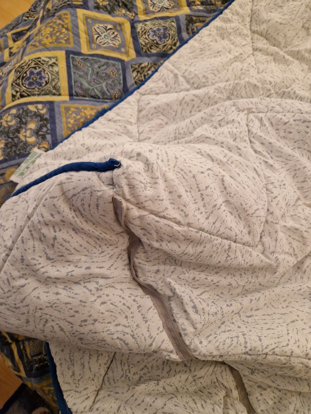 Coperte: Bettüberwurf – Usato da Kulmerau venduto da Doene7 5