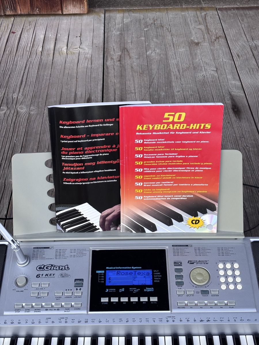 C.Giant Instruments de musique: C. Giant Key Keyboard  – Neuf (Voir description) à Aeschlen ob Gunten par PHOENIX_2005 1