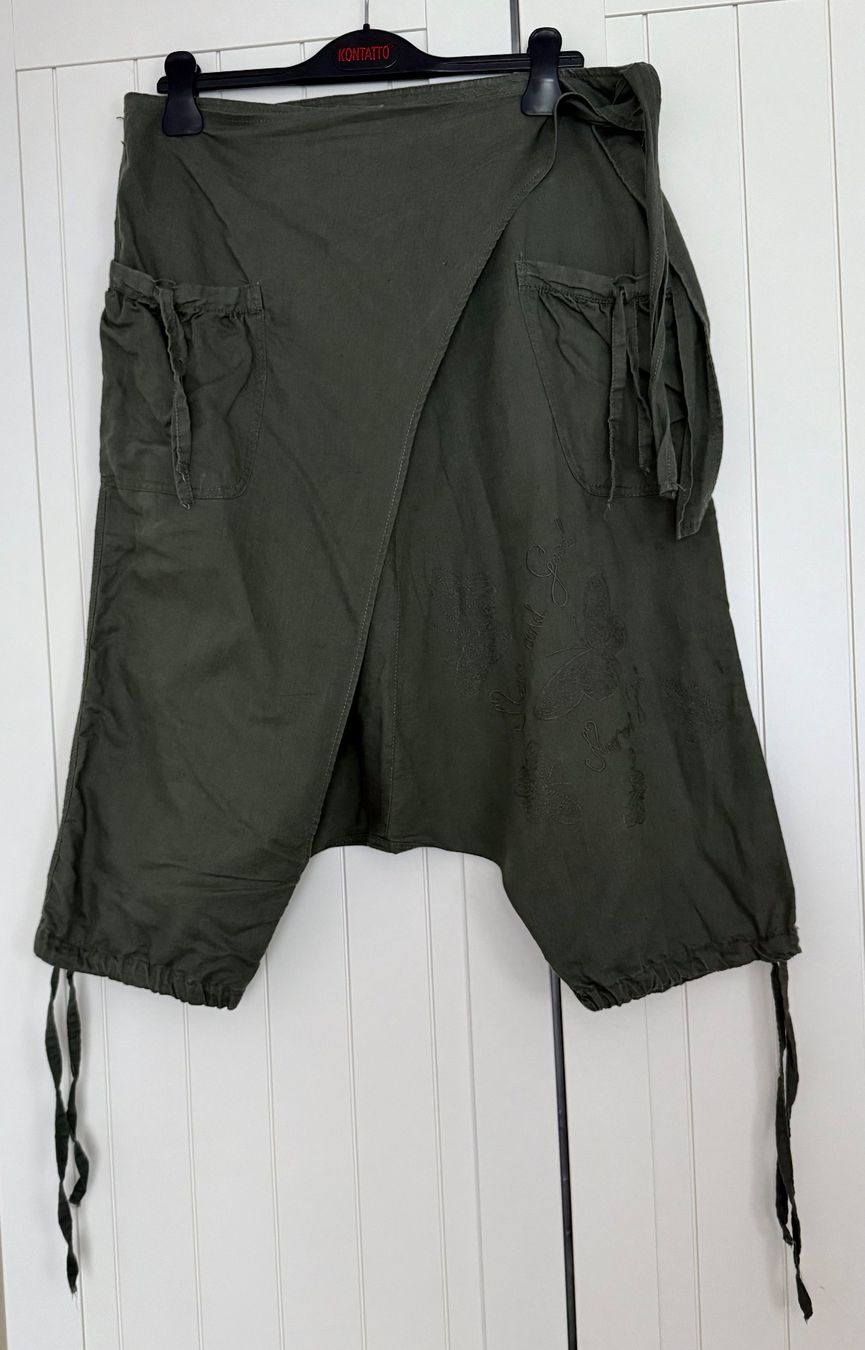 Desigual Pantaloni: Pantaloni Desigual 38 – Usato da Breganzona venduto da mas_tv72