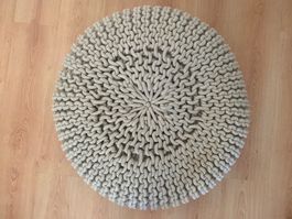 Hocker/Puffer geflochten