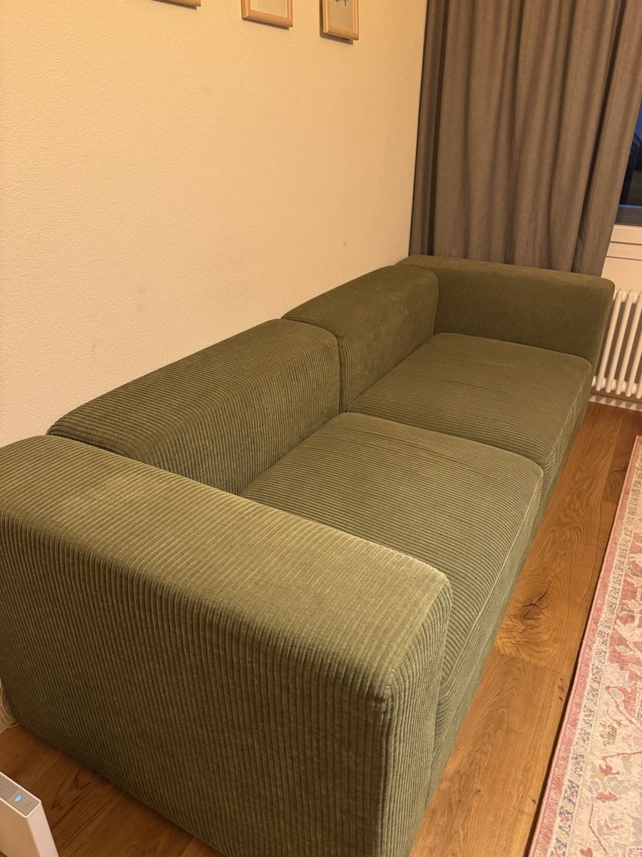 Divani: Sofa corduroy green L-shape good condition – Usato da Basel venduto da inn_cb26 1