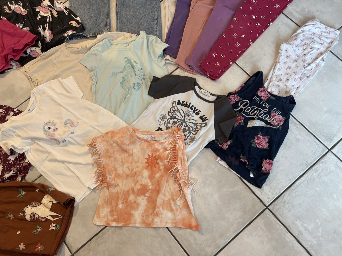 Lotti & Set di vestiti: Kleiderpaket Grösse 134 – Usato da Zufikon venduto da luuuzi 4