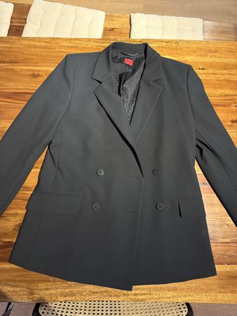 Black Hugo Boss Blazer