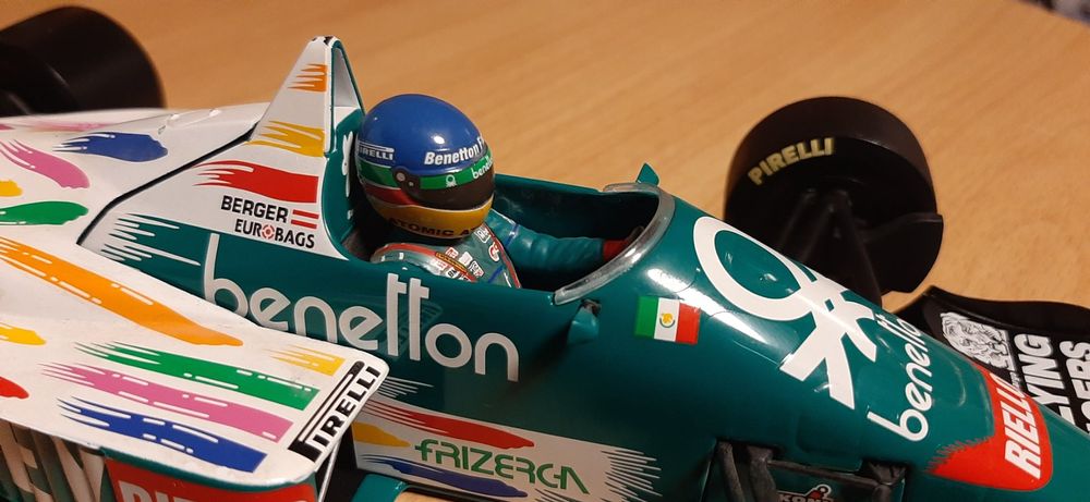 Benetton B186 BMW Turbo Gerhard Berger F1 Minichamps 1:18