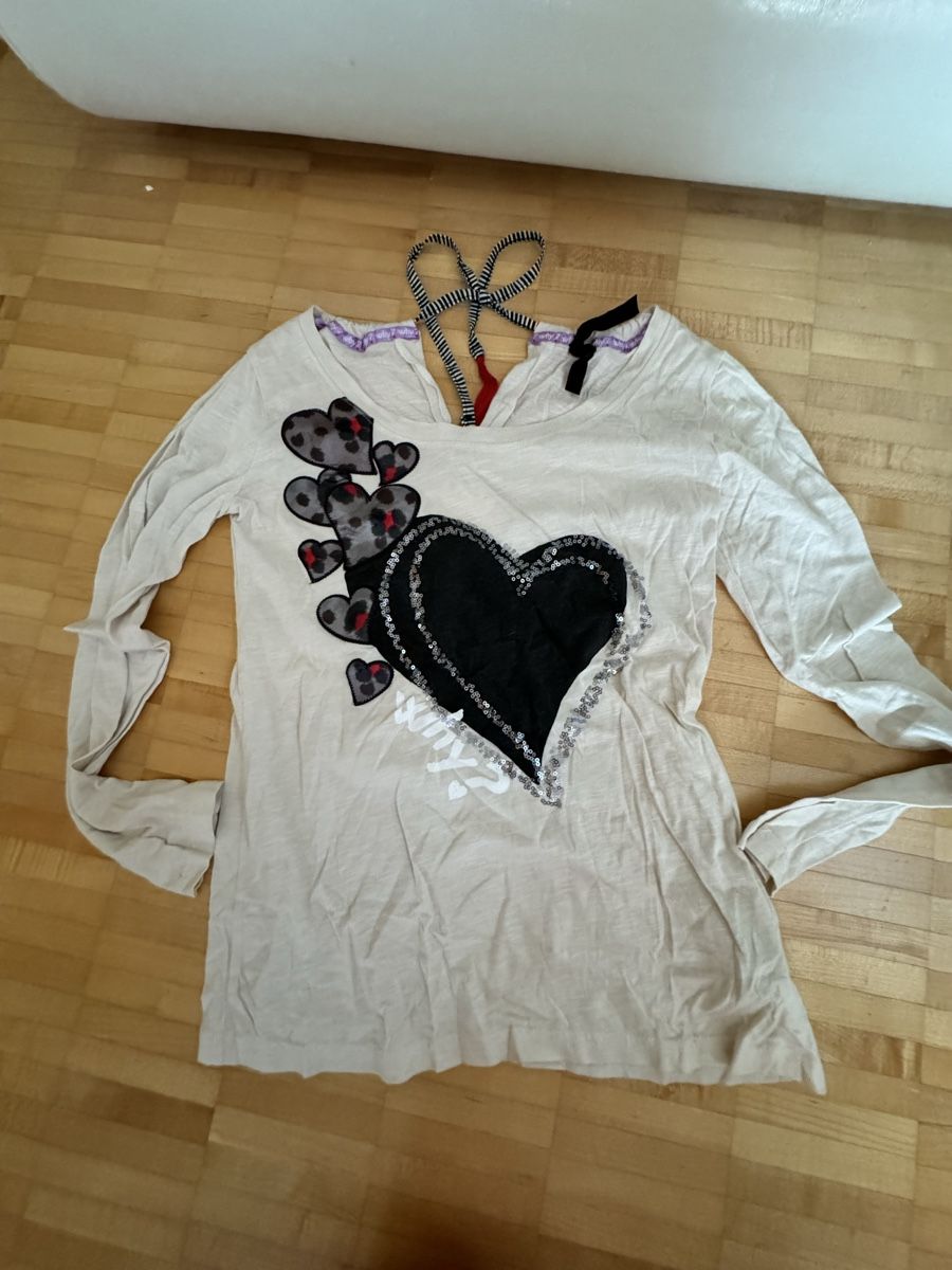 Desigual T-shirts: Shirt desigual – D'occasion à Küssnacht am Rigi par ciucchino 2