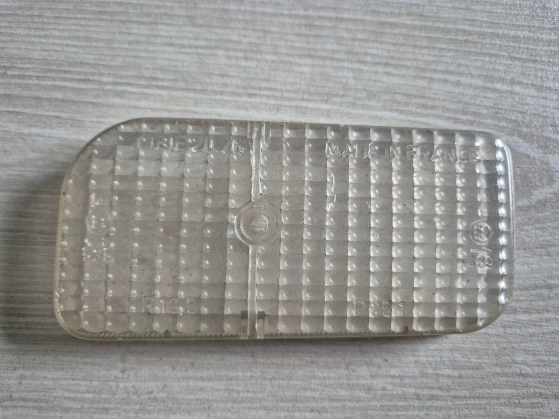 Tutti pezzi di ricambio auto: Cabochon clignotant renault 4 - 4L – Usato da Meyrin venduto da gar_qn7x 1