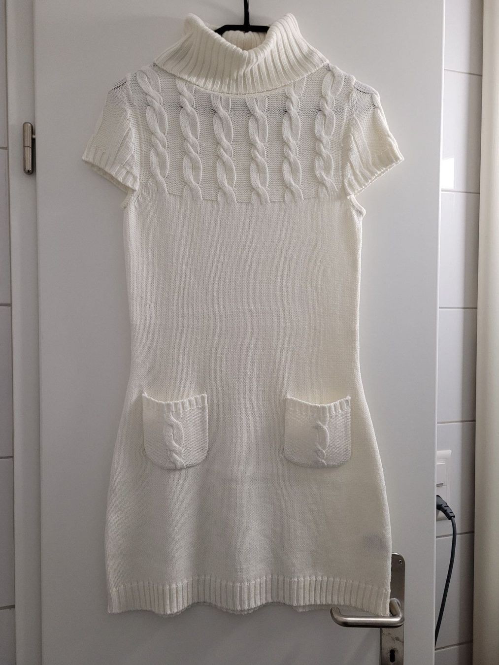 Vestiti: Robe pull blanche – Usato da Biel/Bienne venduto da Leila32