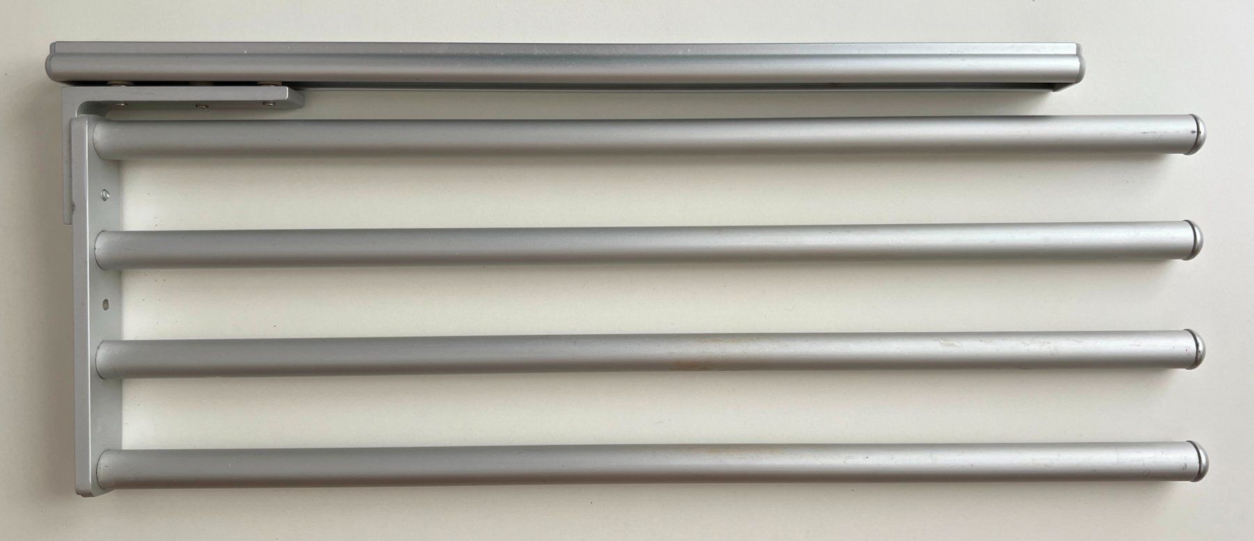 Portasciugamani: Handtuch-Auszüge rund 45cm – Nuovo (secondo la descrizione) da Lodrino venduto da Stema 1