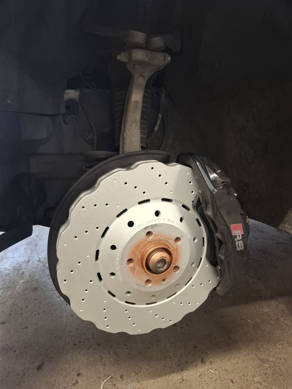 Audi Tutti pezzi di ricambio auto: Kit Frein complète Rs6 C7 13/18 – Nuovo (secondo la descrizione) da Romont FR venduto da ped_87gp 4
