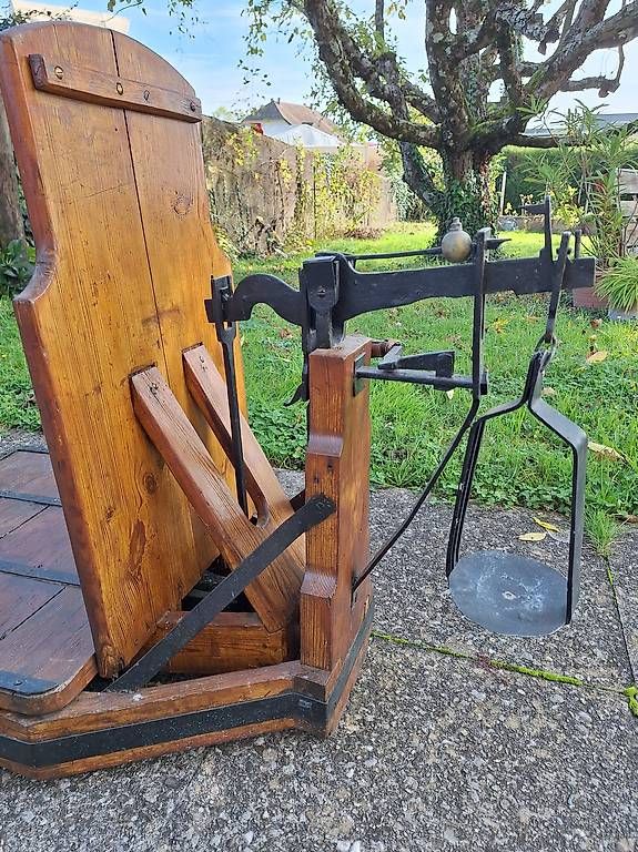 Waagen und Gewichte: Balance de ferme carrée – Gebraucht aus Perroy von sib_rrf2 1