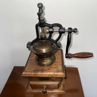 Antique Coffee Grinder - Hand Crank - Fall Flavors ☕️☕️ 51