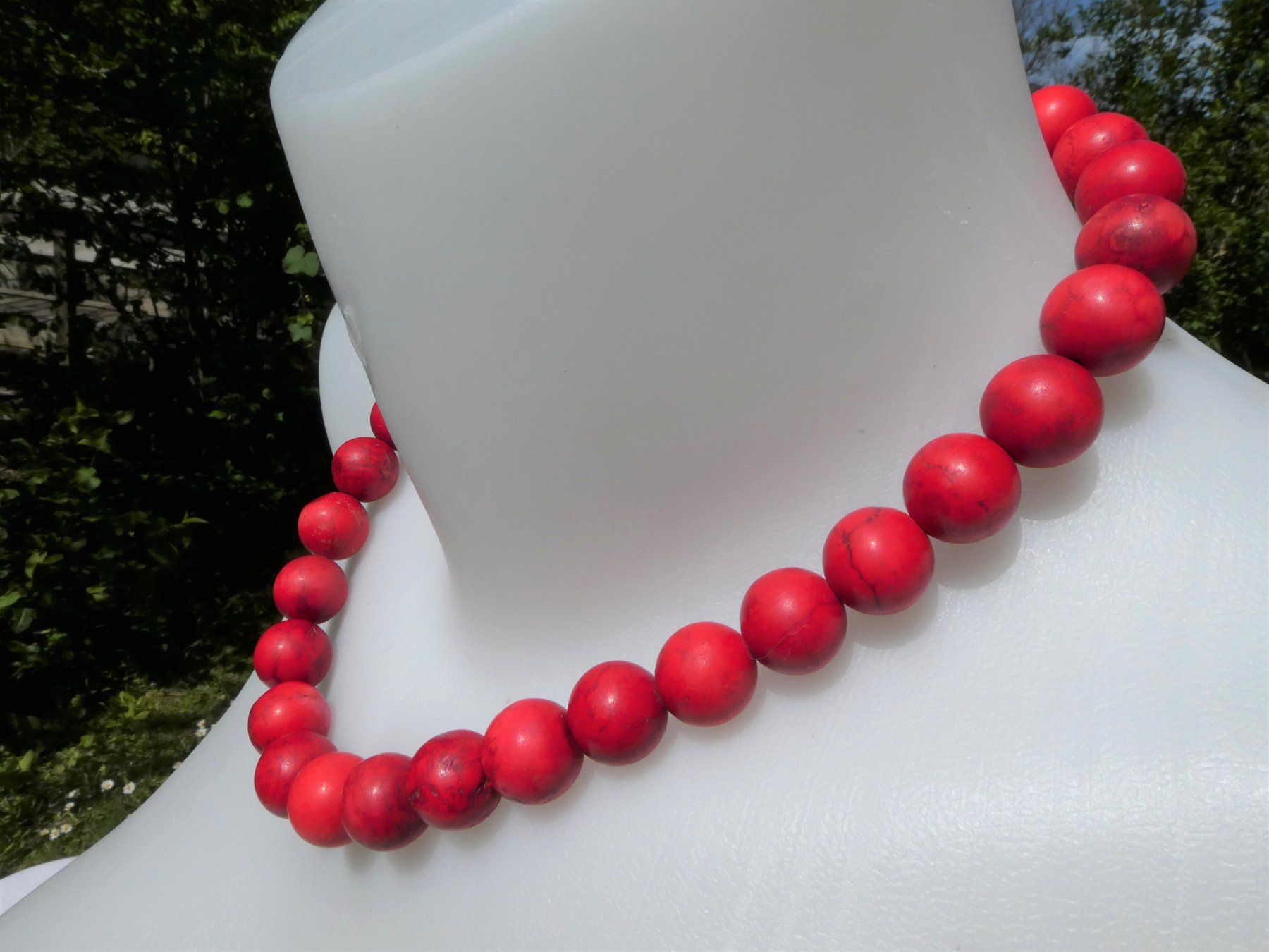 Ketten: Schönes Collier mit roten Kugeln, Länge 45cm – Neu (gemäss Beschreibung) aus Gattikon von kaandooh 2