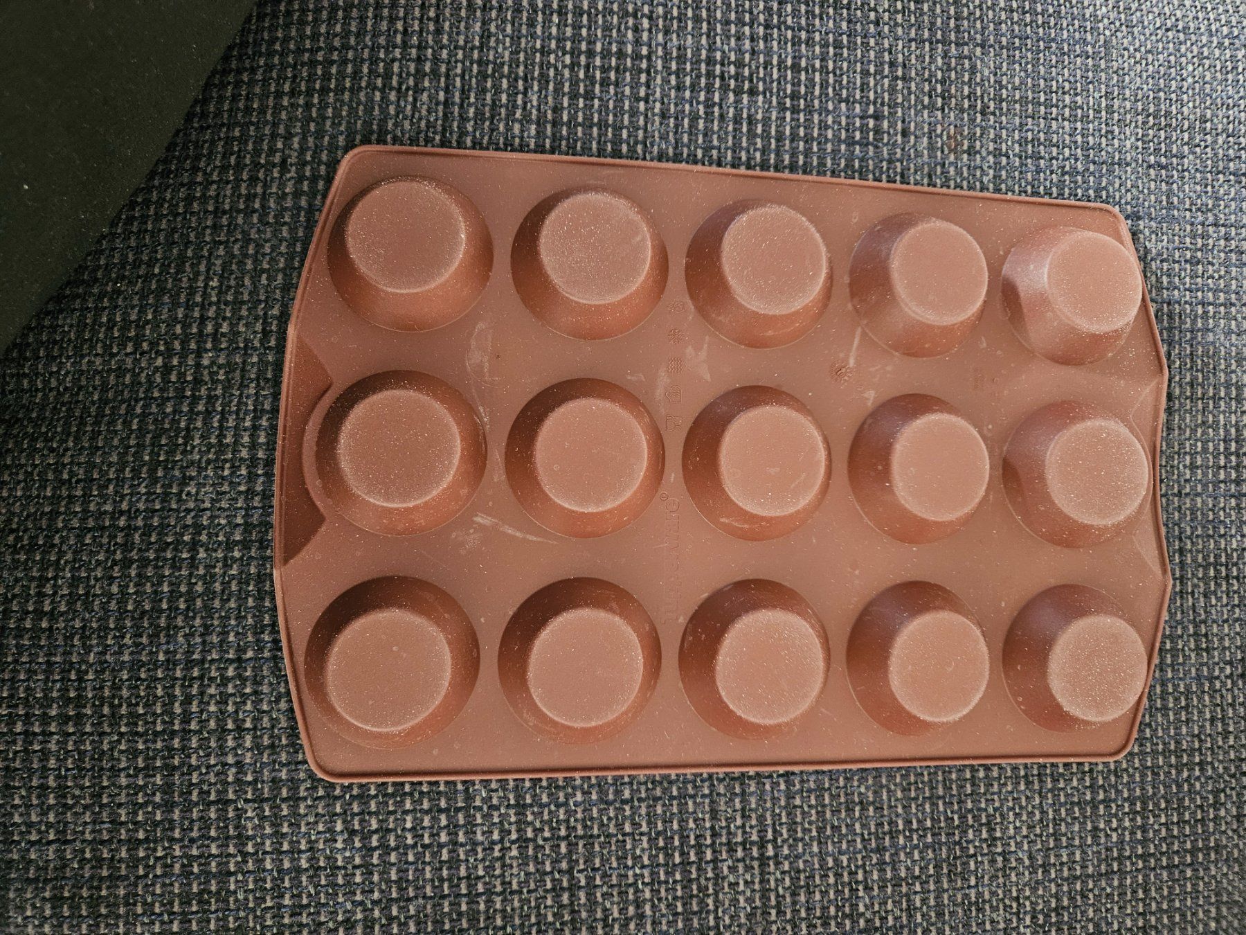 Tupperware Teglie da forno: Silikon Backform von Tupperware neu – Nuovo (secondo la descrizione) da Pratteln venduto da bienemaja50 1