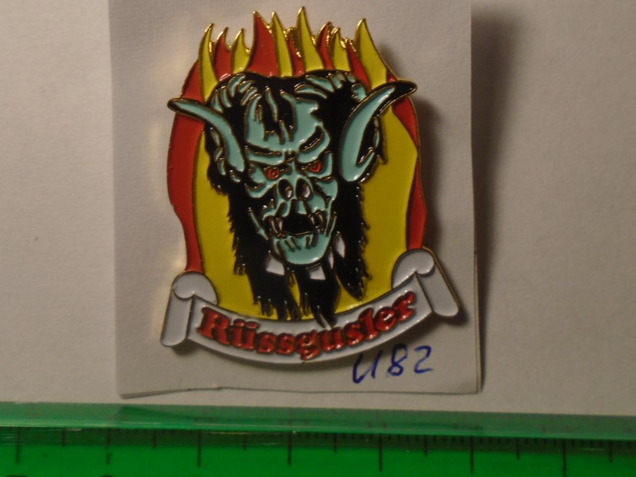 Placchette & Badge: 1 Riissgusler Pin  (U82) – Usato da Winterthur venduto da Beli2000