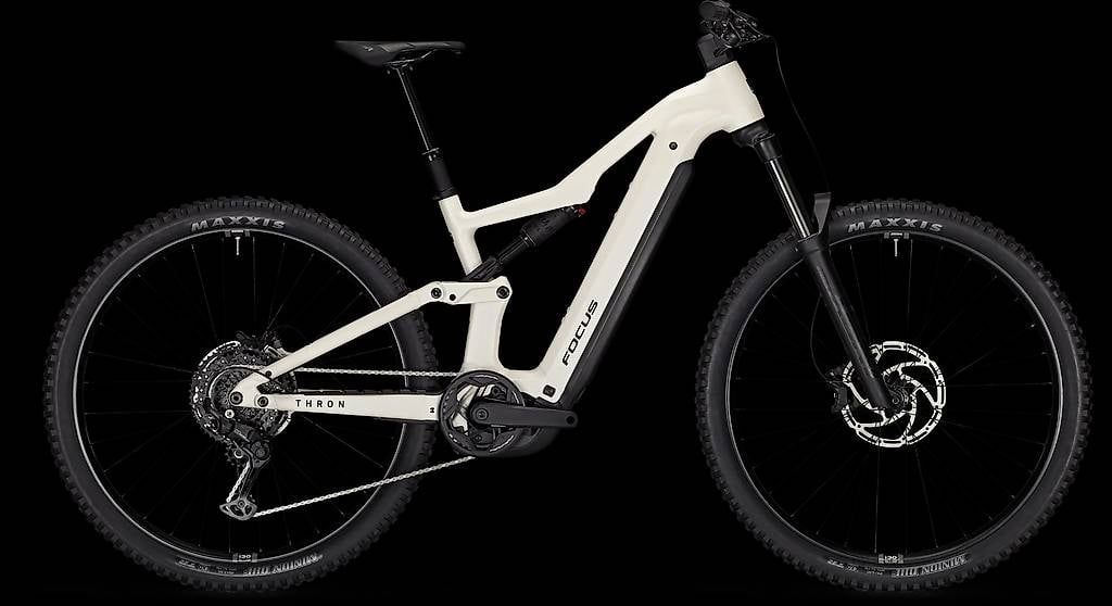 Vélos: FOCUS Thron 7 Neuvelo 2027 – Neuf avec emballage d'origine à Horw par BIKESCHMIEDE