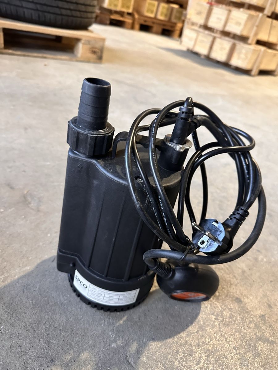 Pompe & Parti di ricambio: SPCO CP200A Submersible Utility Pump - Drain Flooding! – Nuovo (secondo la descrizione) da Gwatt (Thun) venduto da PumpDeals.ch