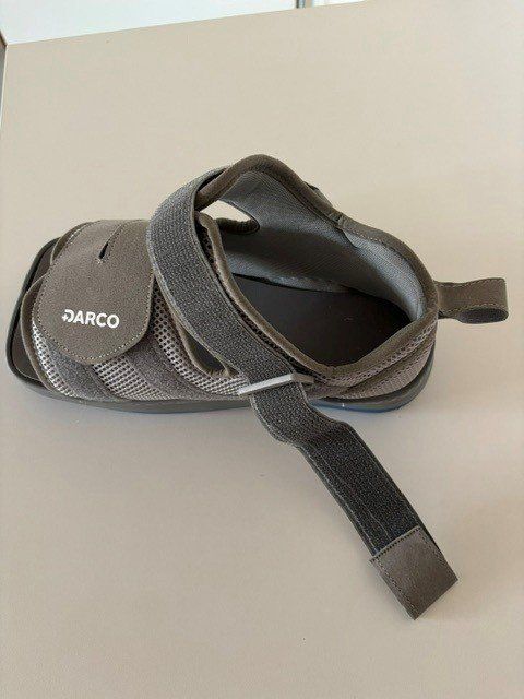Attrezzature mediche: Orthopädischer Schuh – Nuovo (secondo la descrizione) da Stäfa venduto da Seebuben