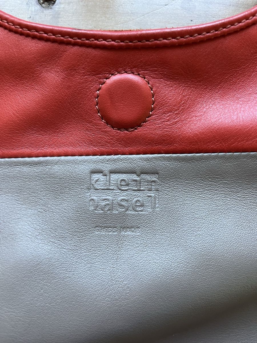 Kleinbasel Borse da donna: Kleinbasel Ledertasche, neuwertig – Usato da Lengwil venduto da jan_8wtz