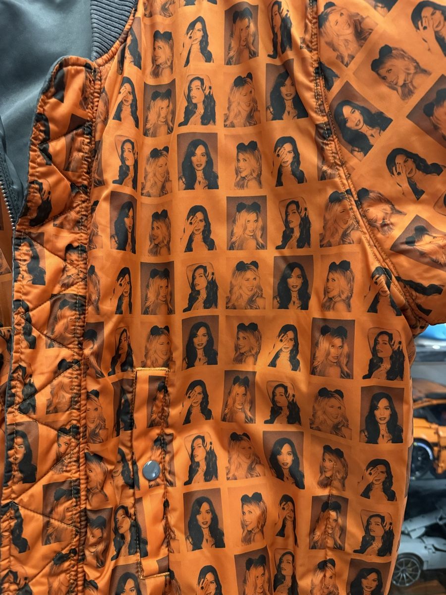 Alpha Industries Jacken: PLAYBOY X ALPHA INDUSTRIES REVERSIBLE MA-1 FLIGHT JACKET – Gebraucht aus Domat/Ems von kik_8btw 2