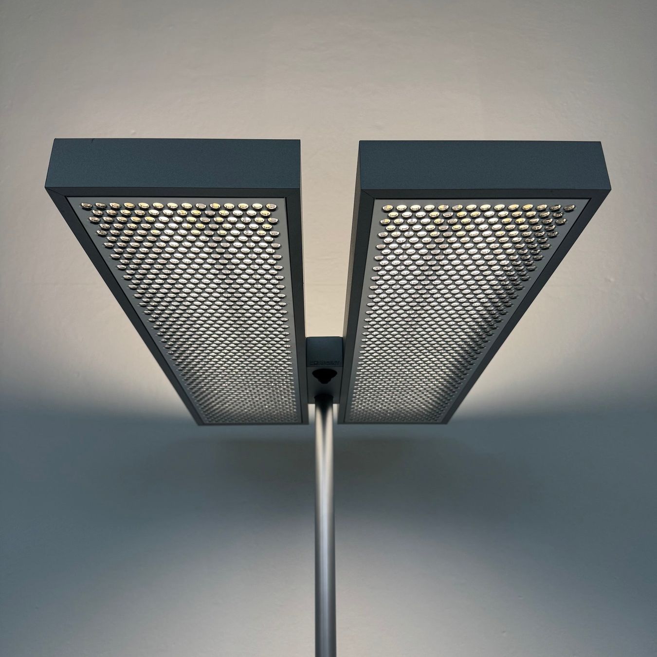 Regent Lampes: Regent Level Stehleuchte mit Sensor – D'occasion à Schönenwerd par mcofficeshop 3