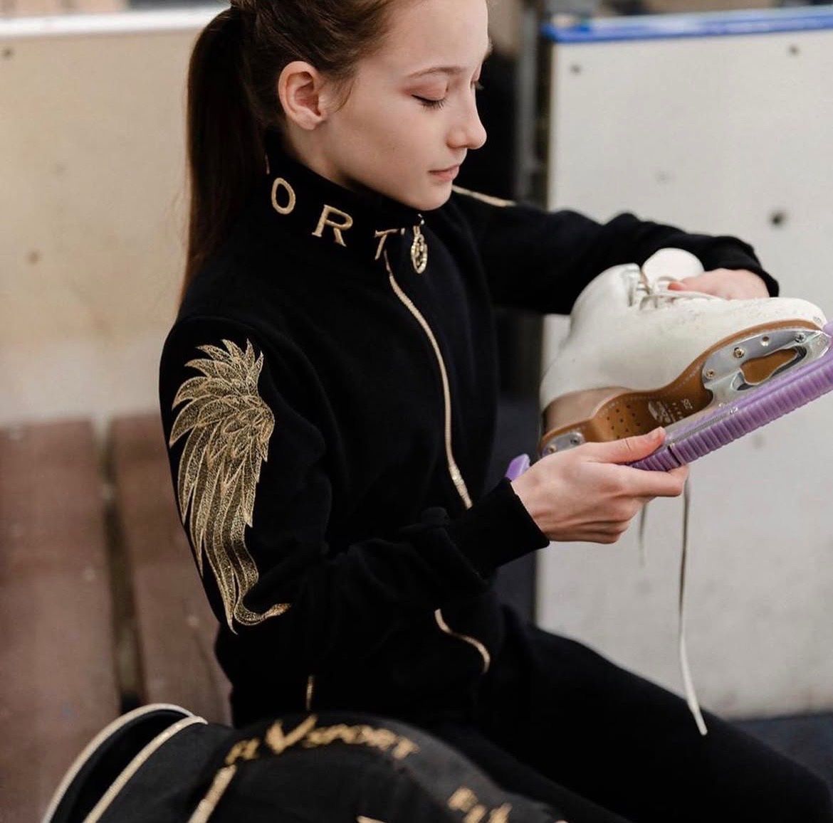 Completi: Eiskunstlauf FLY Sport Trainingsanzug – Usato da Gattikon venduto da blauloui76 1