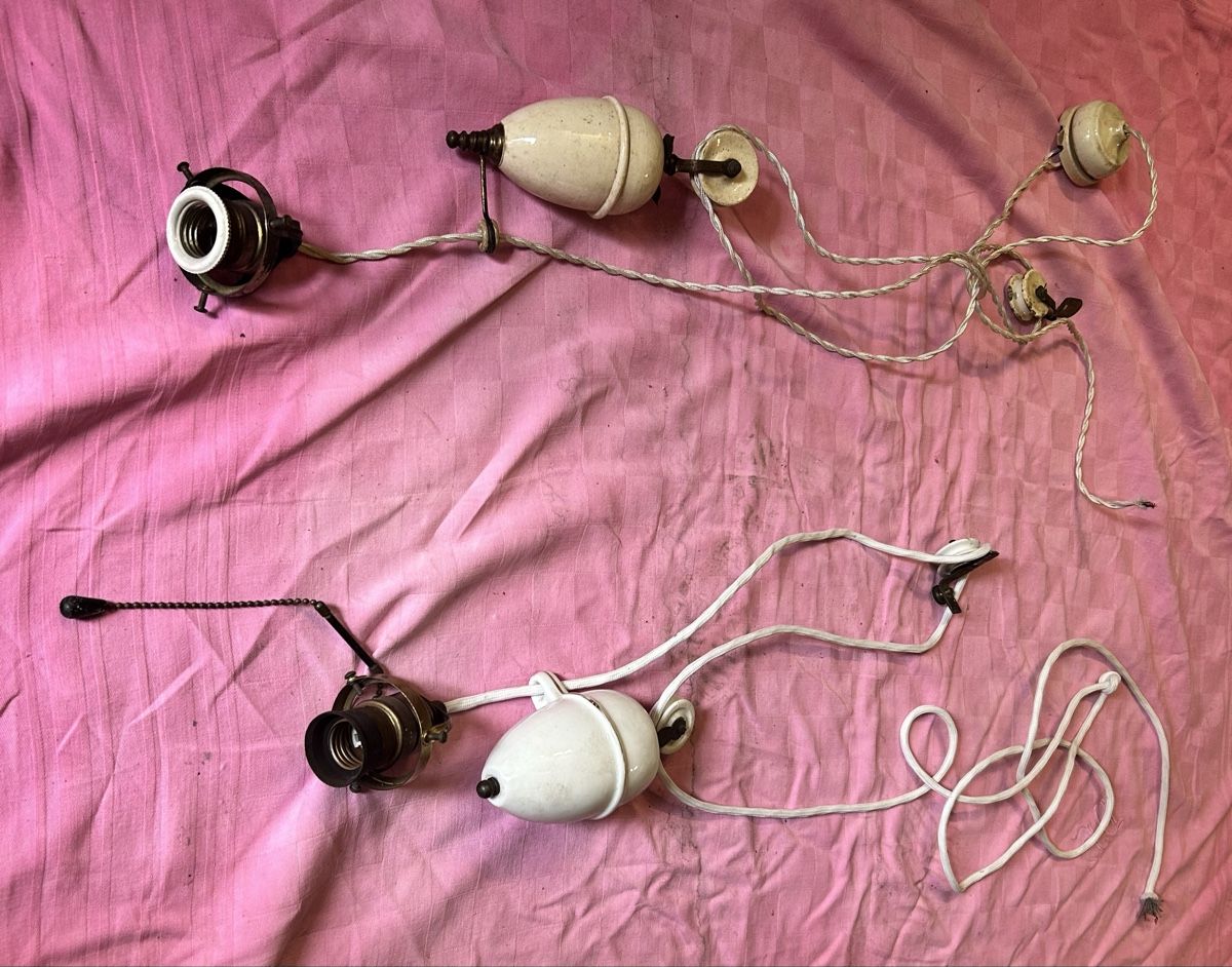 Lampen: 2 antike zug hängelampen – Gebraucht aus Bremgarten b. Bern von Thermes 1