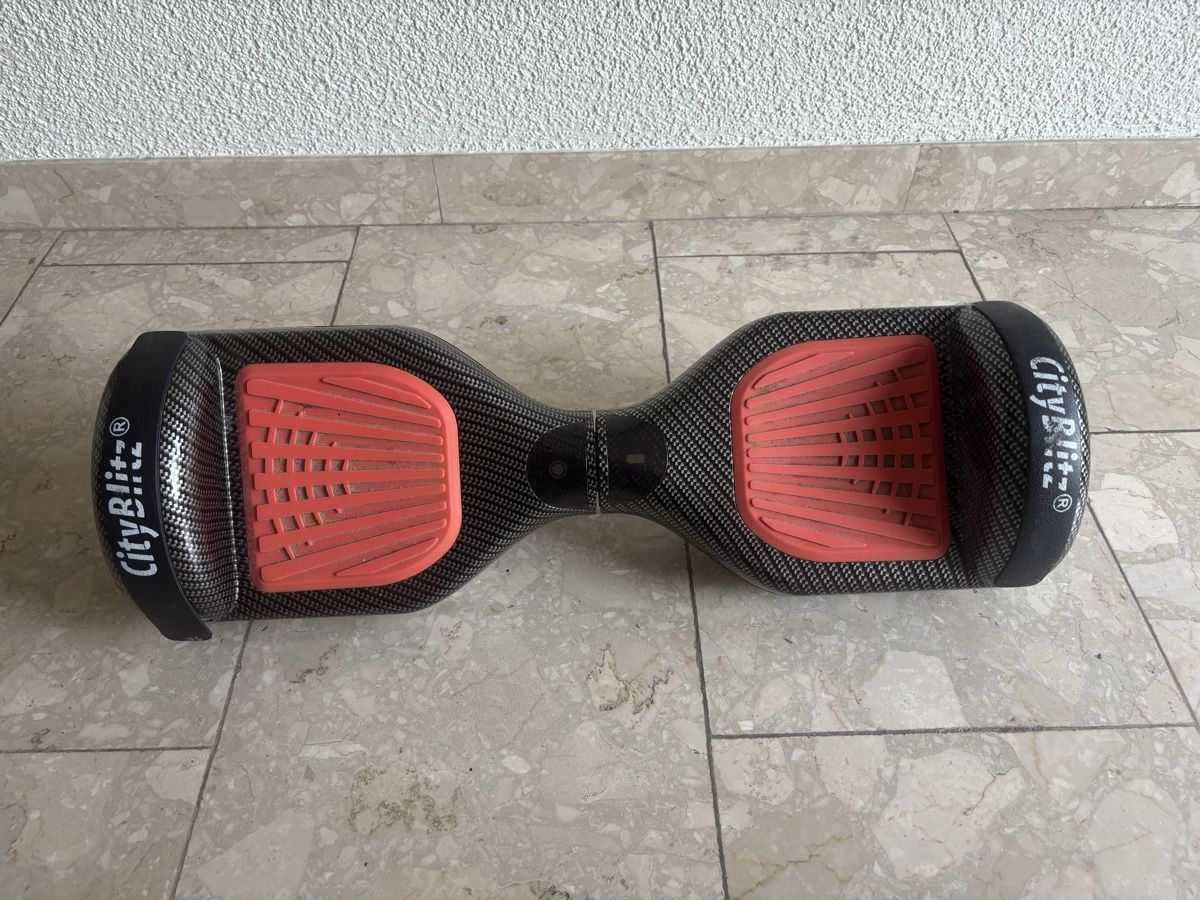 CityBlitz Hoverboard: CityBlitz Hoverboard Carbon Optik guter Zustand – Usato da steinhausen venduto da pat_nc2x 1
