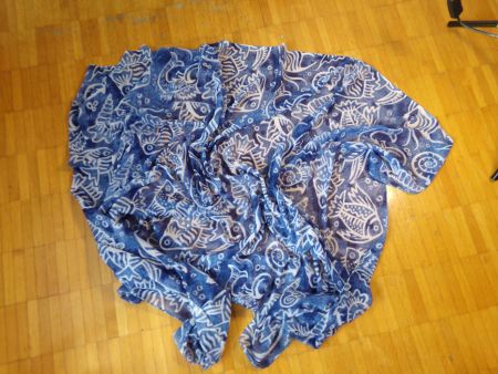 Strand Wickel Tuch blau mit Fischen