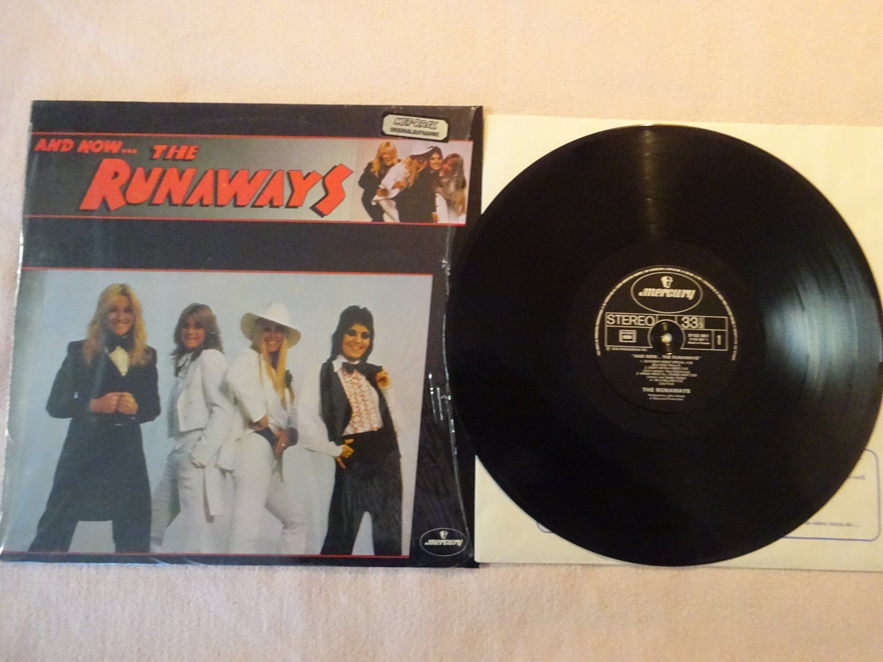 Schallplatten: THE RUNAWAYS ** NEUWERTIG – Gebraucht aus Luzern von xrayspex99 2