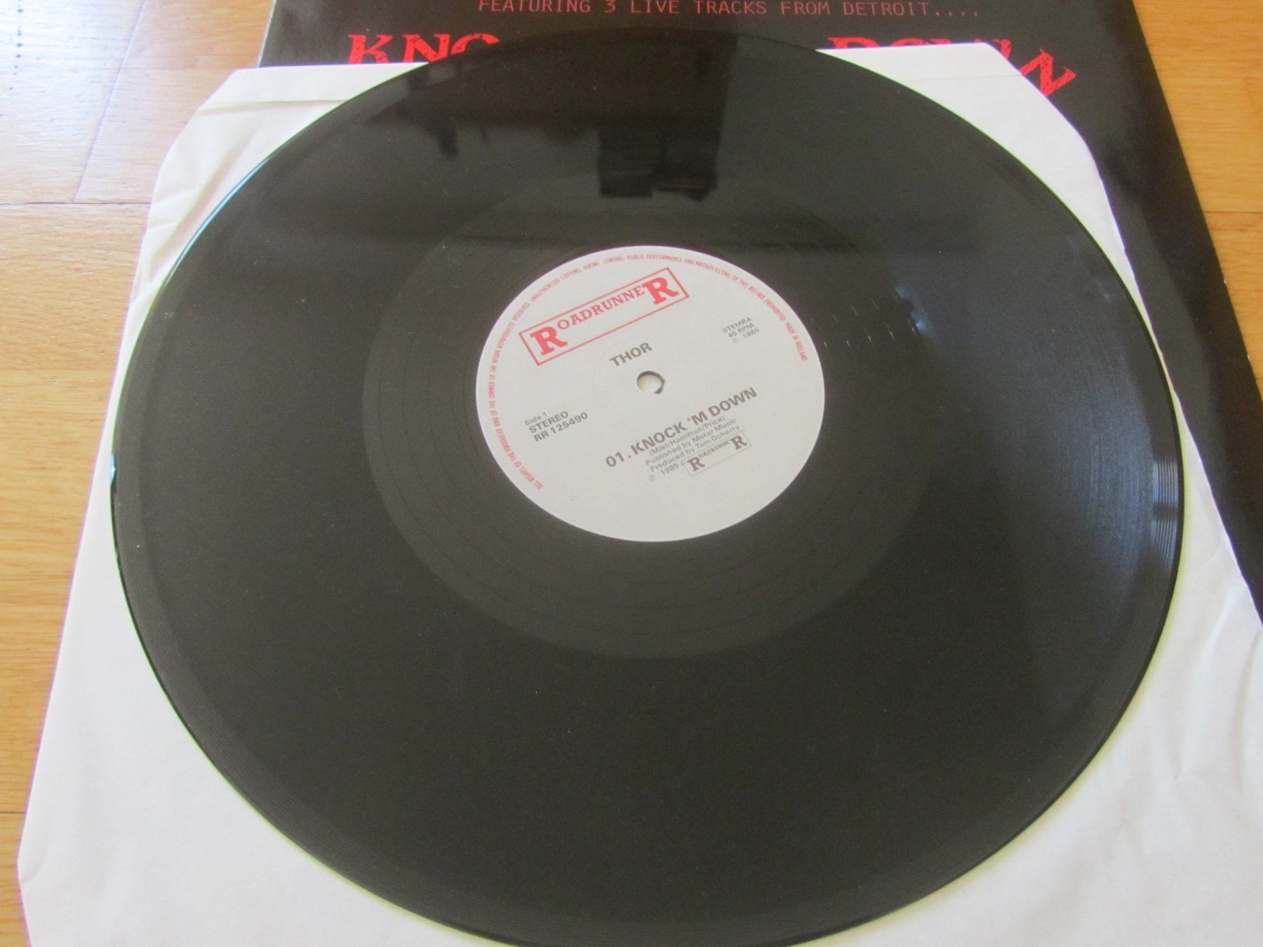 Dischi in vinile: THOR - Knock 'Em Down Maxi (Vinyl) – Usato da Seengen venduto da mikelele 1