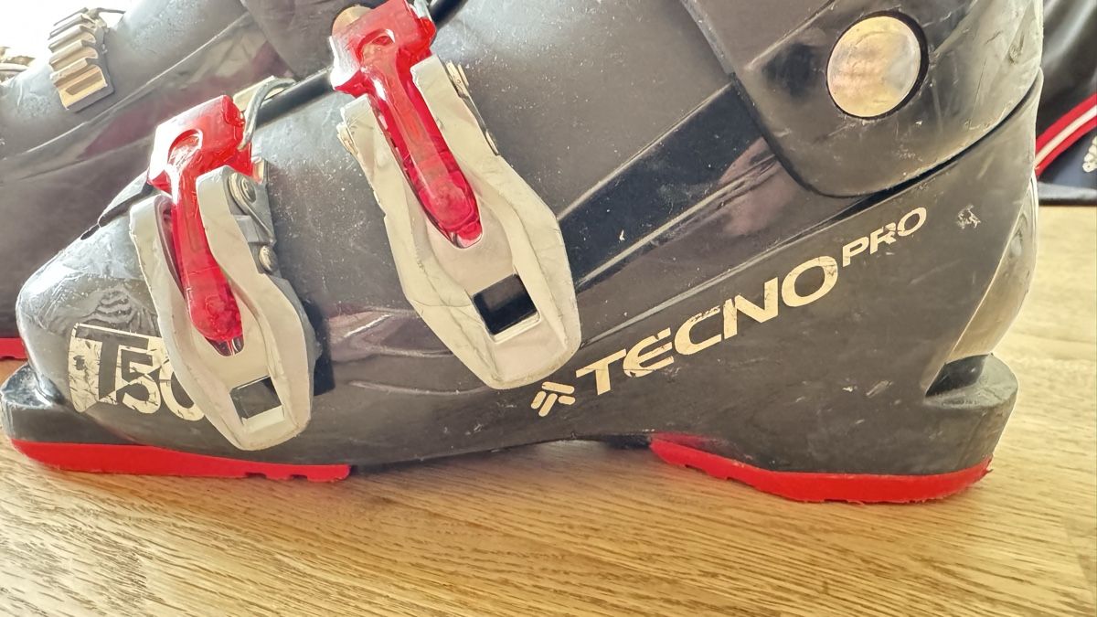 Salomon Schuhe für Jungen: Kinder Skischuh Salomon Tecno Pro 247mm – Gebraucht aus Thun von Topmat 2