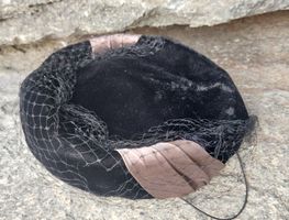 Vintage Damen Hut, Samt Schwarz mit Schleier, Top Zustand!